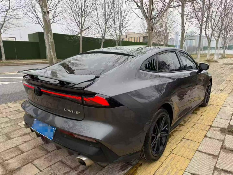 三明22年长安汽车UNI7