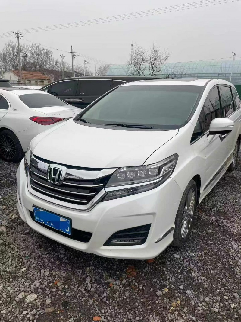 济宁17年本田艾力绅3