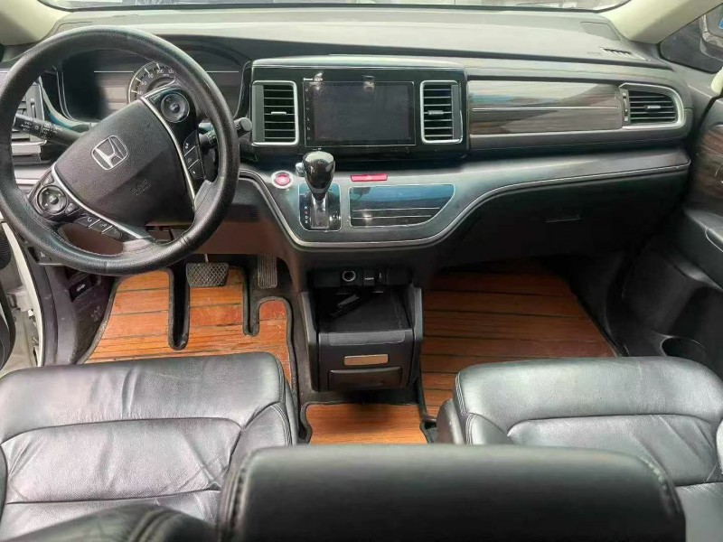 济宁17年本田艾力绅7