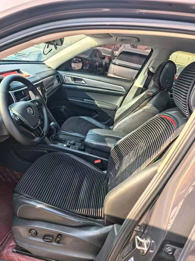 咸阳20年大众途昂4