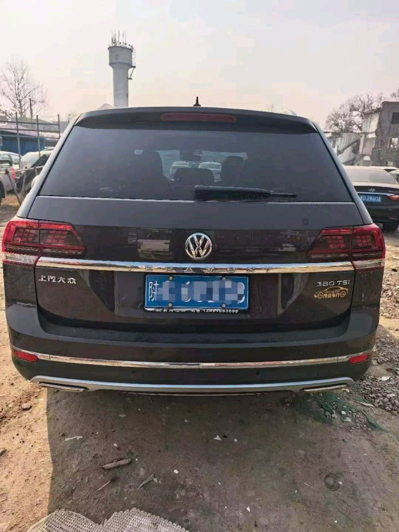 咸阳20年大众途昂8