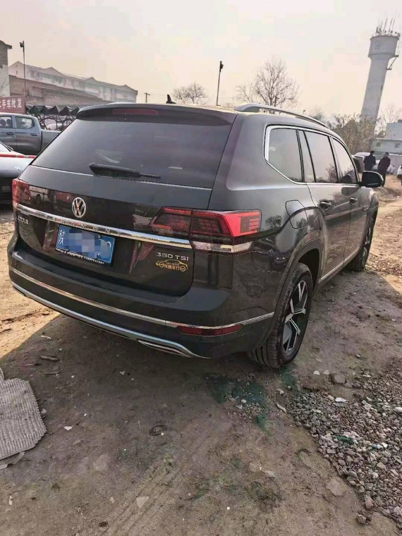 咸阳20年大众途昂9