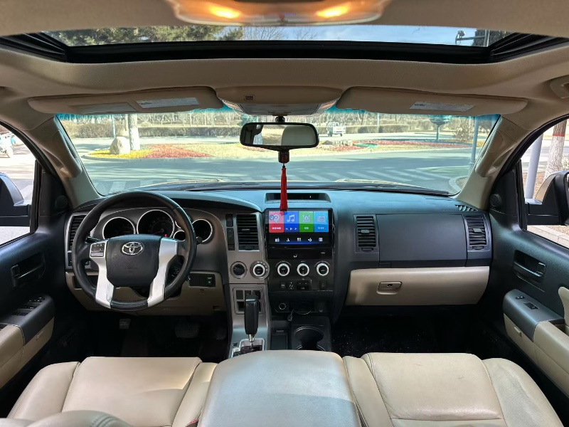 乌海15年丰田红杉5