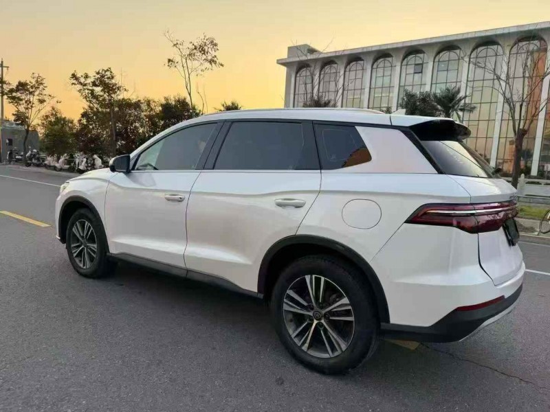 苏州19年比亚迪宋8