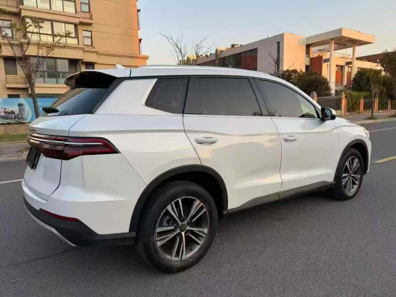 苏州19年比亚迪宋9