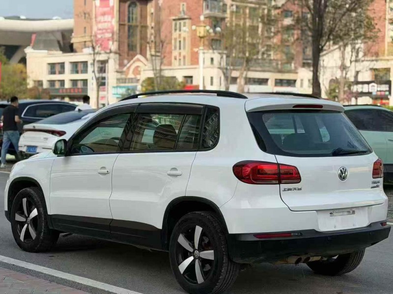 东营13年大众途观7