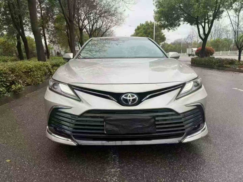 邵阳21年丰田凯美瑞1