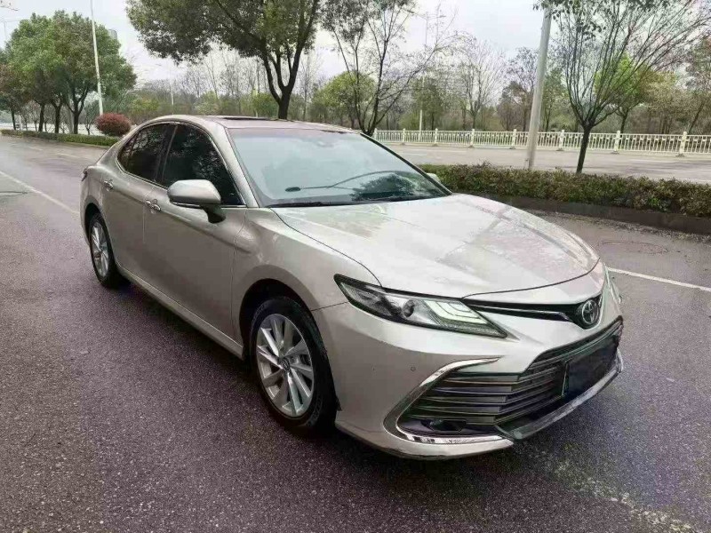 邵阳21年丰田凯美瑞3