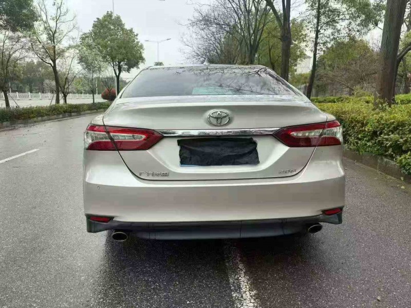 邵阳21年丰田凯美瑞8