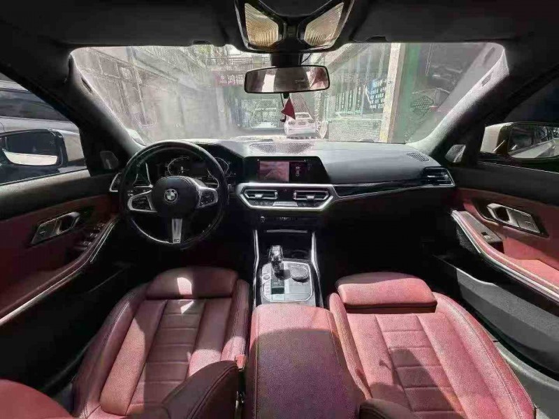 安顺21年宝马3系6