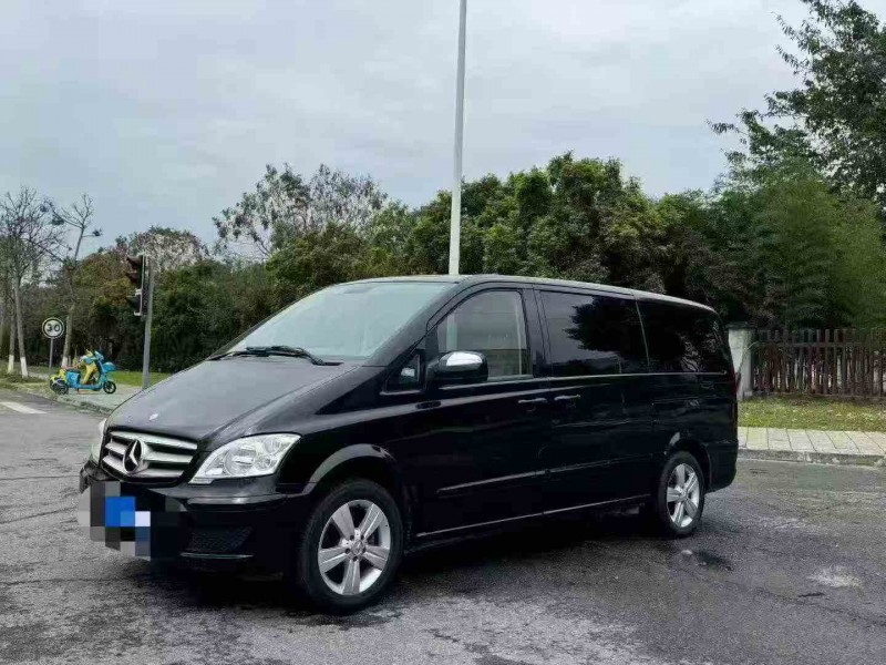 绵阳15年奔驰唯雅诺2