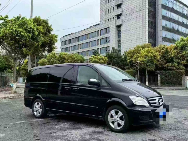 绵阳15年奔驰唯雅诺3