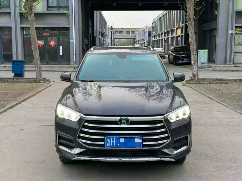 济宁21年比亚迪宋1