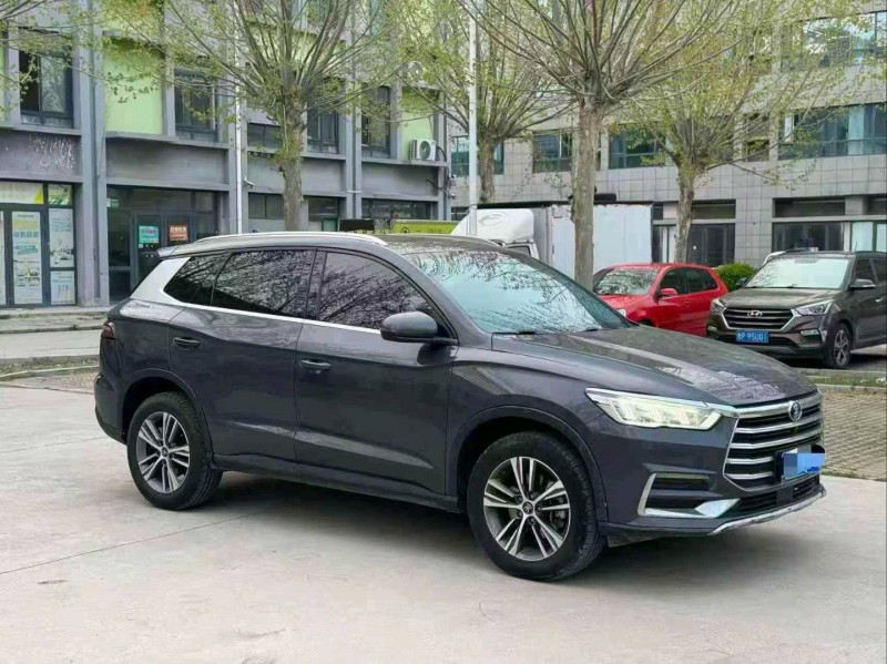 济宁21年比亚迪宋2