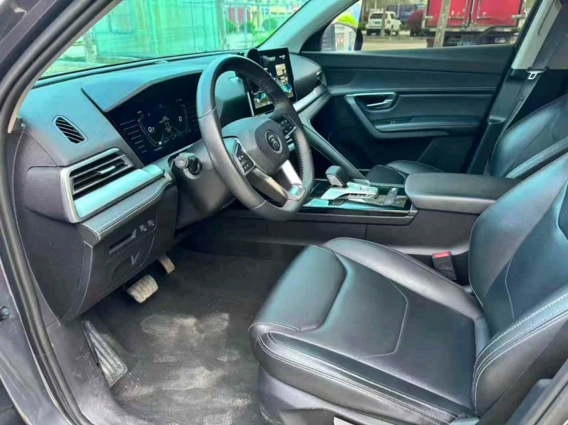 济宁21年比亚迪宋4