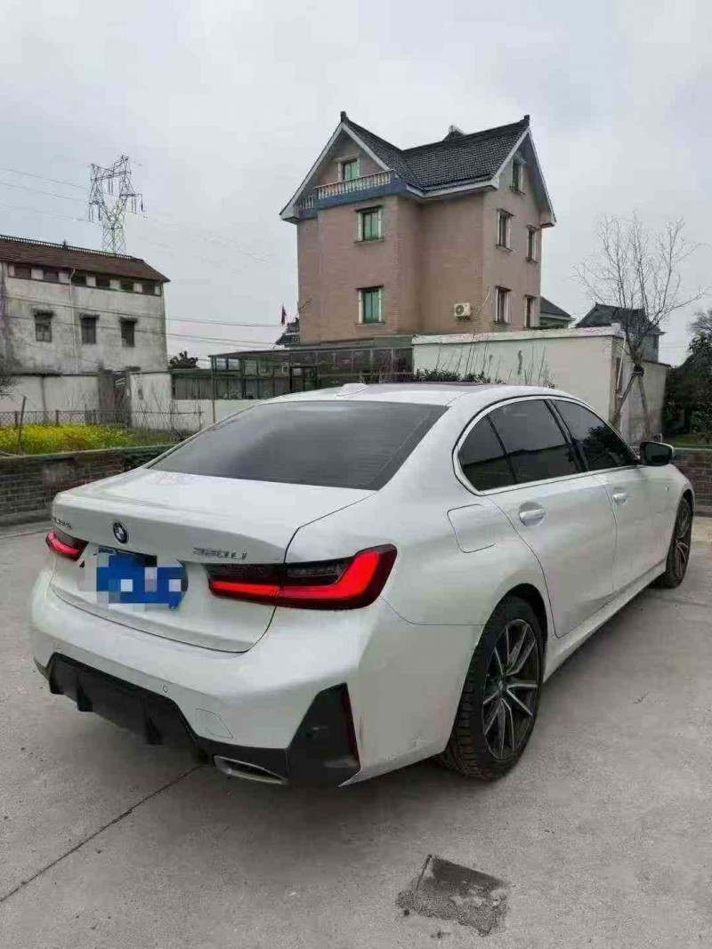 苏州23年宝马3系7