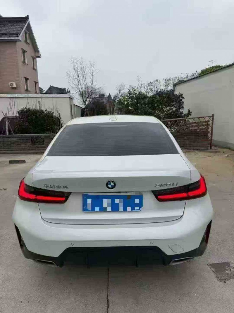 苏州23年宝马3系9