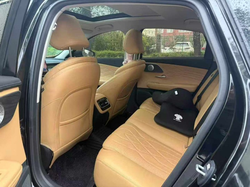 娄底25年奇瑞艾瑞泽5