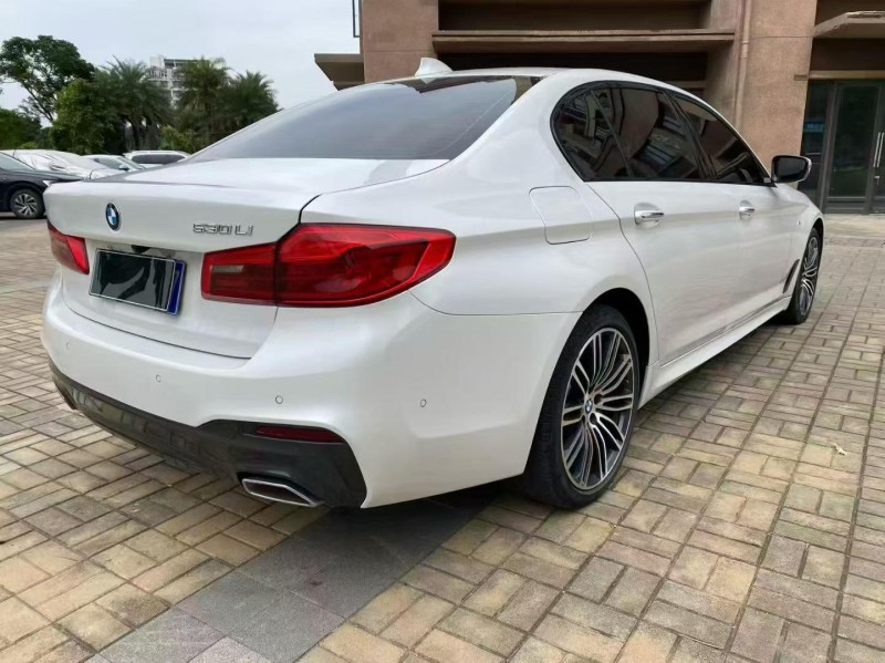 海口18年宝马5系8