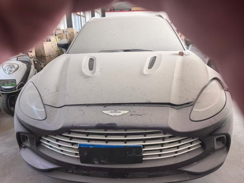 聊城21年阿斯顿·马丁DBX1