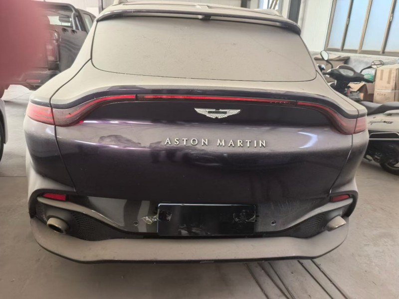 聊城21年阿斯顿·马丁DBX7