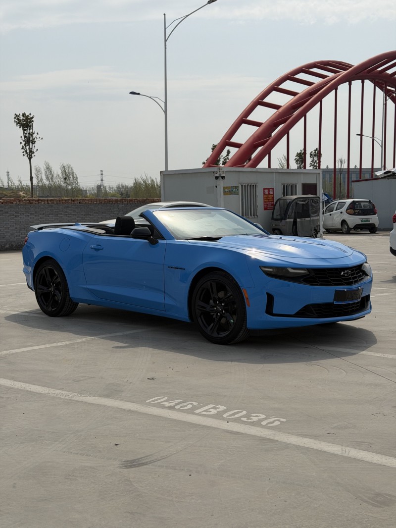 新乡26年雪佛兰科迈罗2