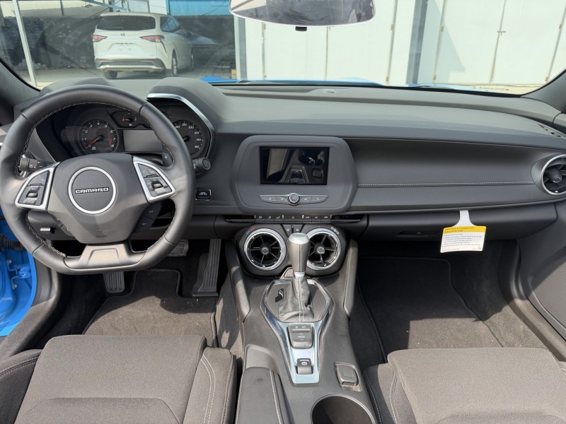 新乡26年雪佛兰科迈罗5