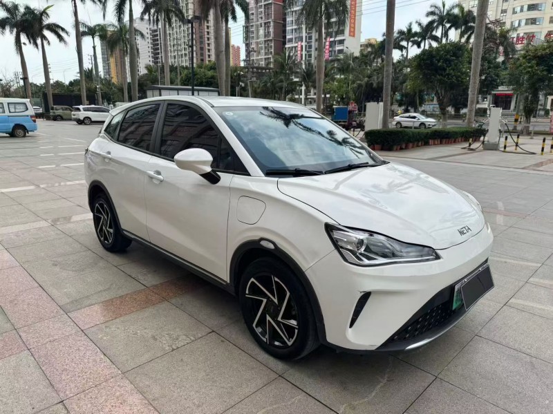 海口24年哪吒AYA3