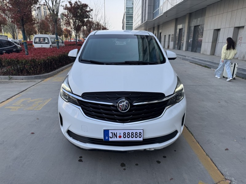 济宁20年别克GL81