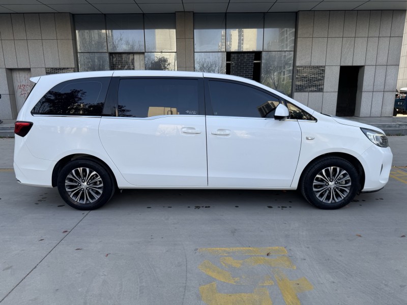 济宁20年别克GL84