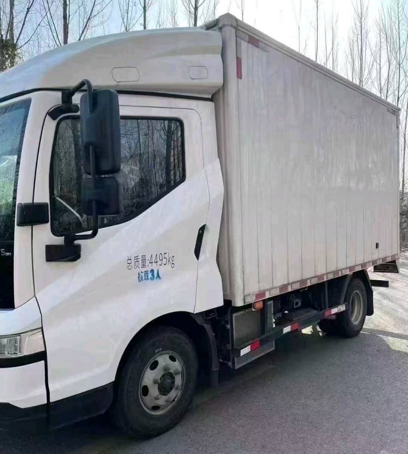 青岛25年比亚迪T53