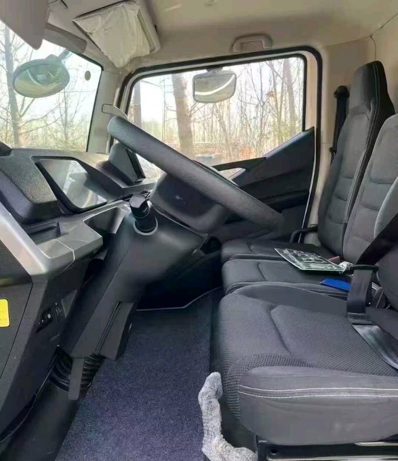 青岛25年比亚迪T59