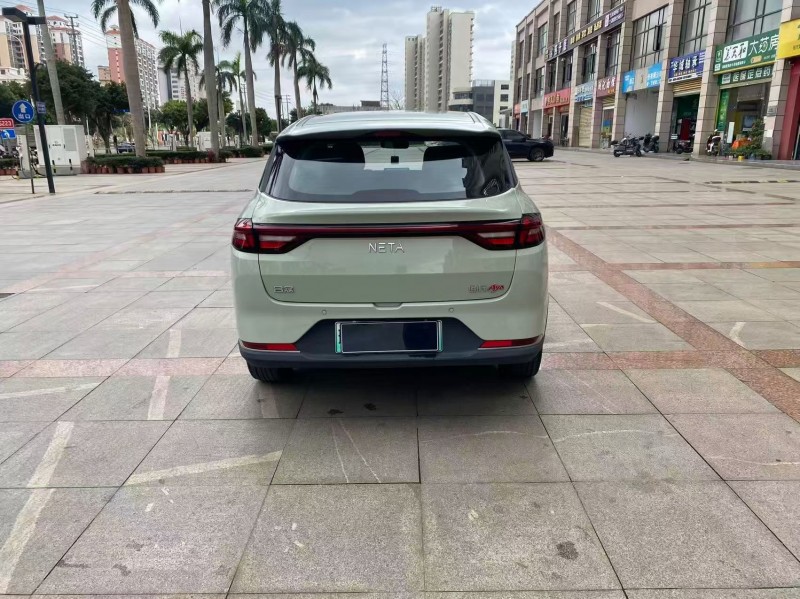 海口24年哪吒AYA9