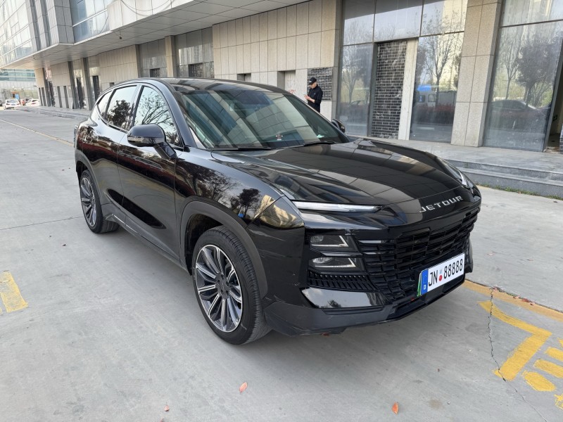 济宁24年奇瑞捷途2