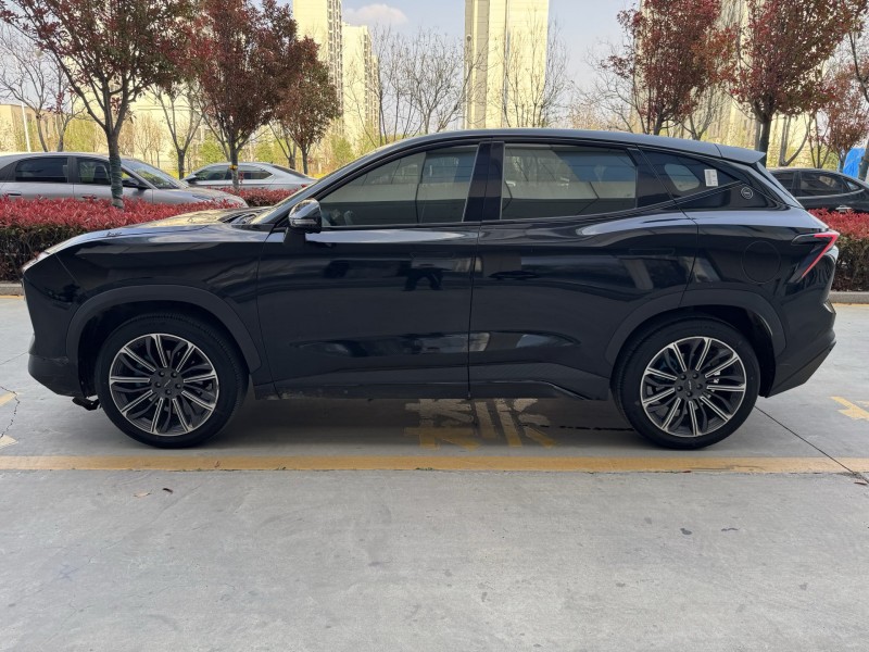 济宁24年奇瑞捷途5