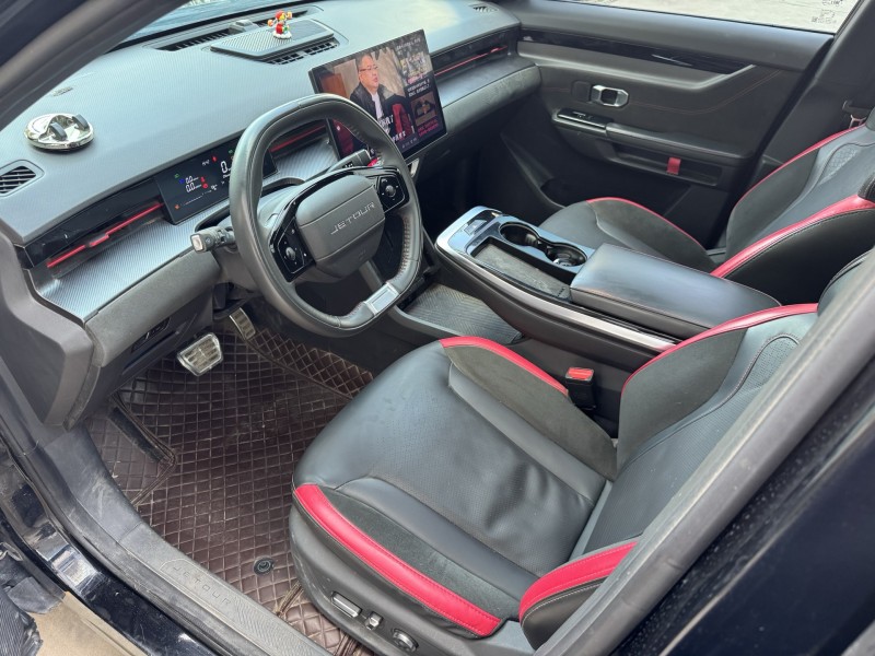 济宁24年奇瑞捷途6