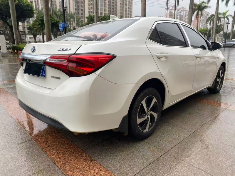 海口18年丰田雷凌8