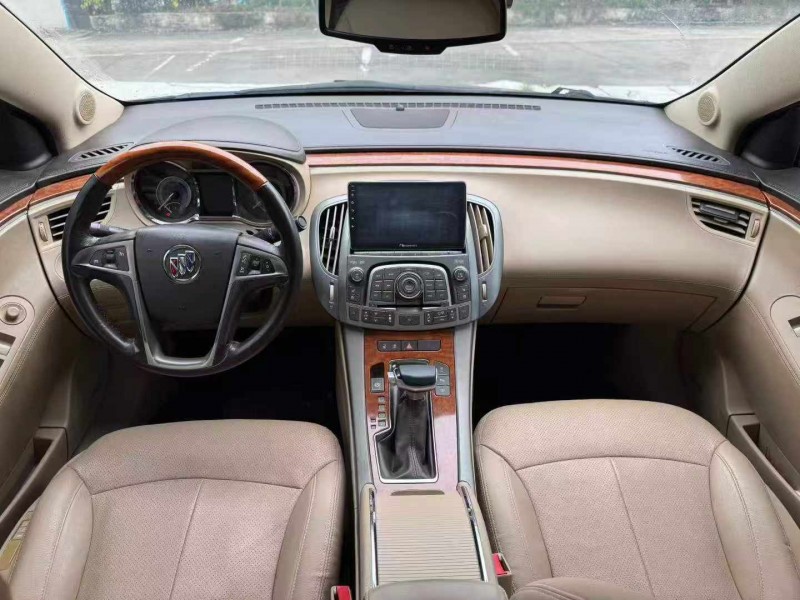 河源12年别克君威4