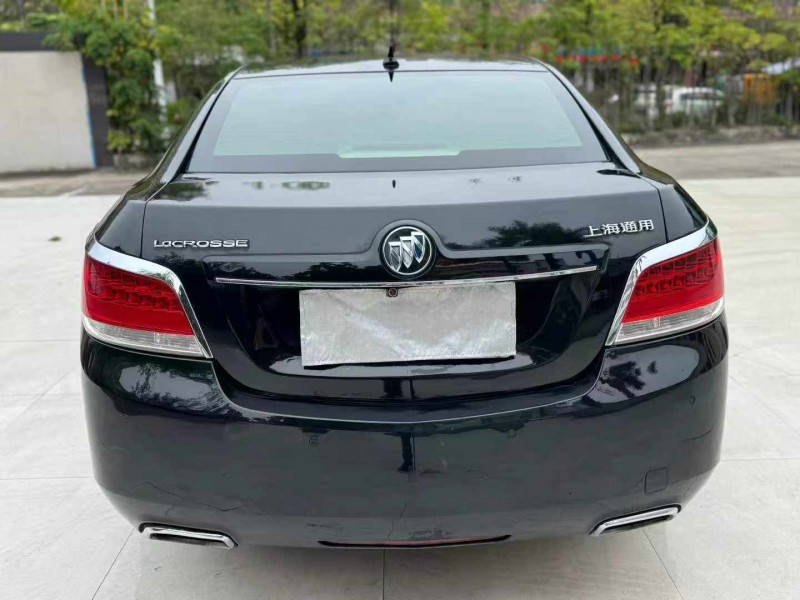 河源12年别克君威9