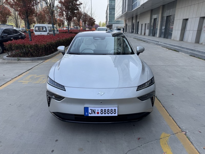 济宁25年东风奕派1