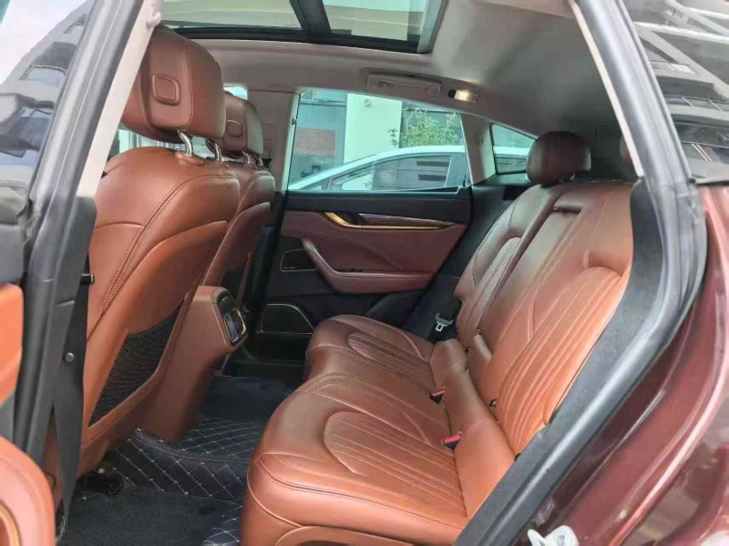 广州18年玛莎拉蒂Levante5