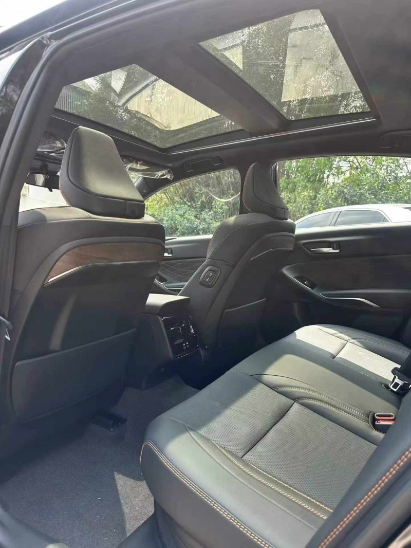 河源26年丰田亚洲龙5