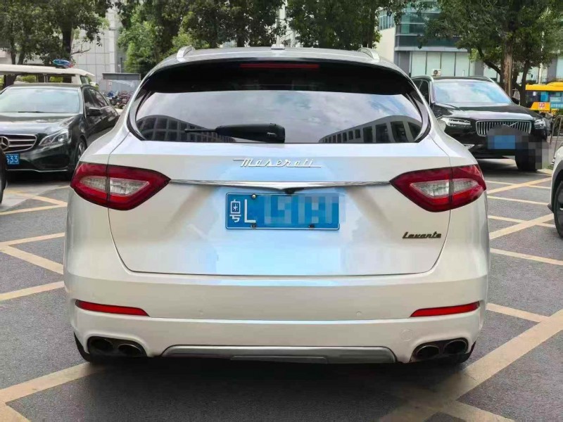广州18年玛莎拉蒂Levante9