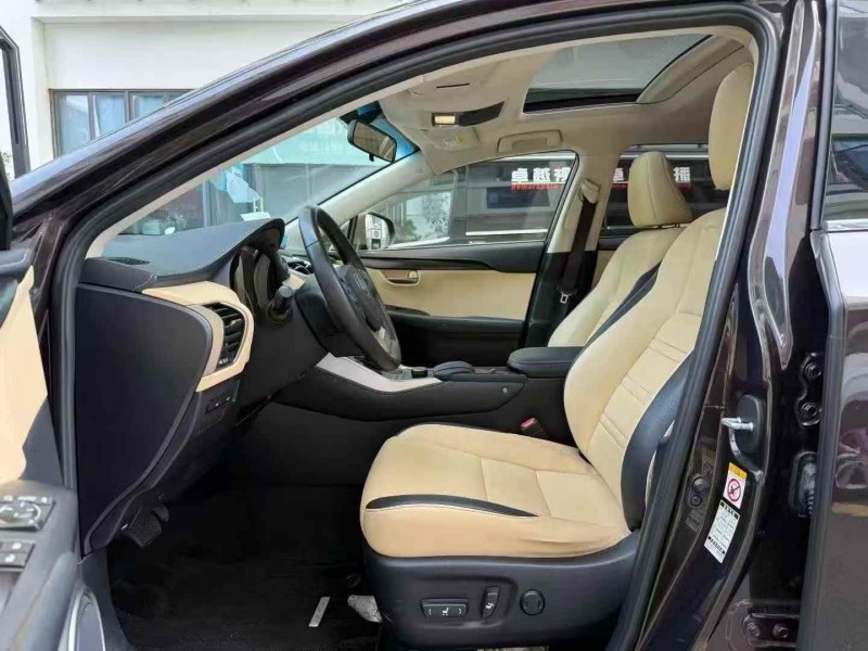 广州15年雷克萨斯NX4