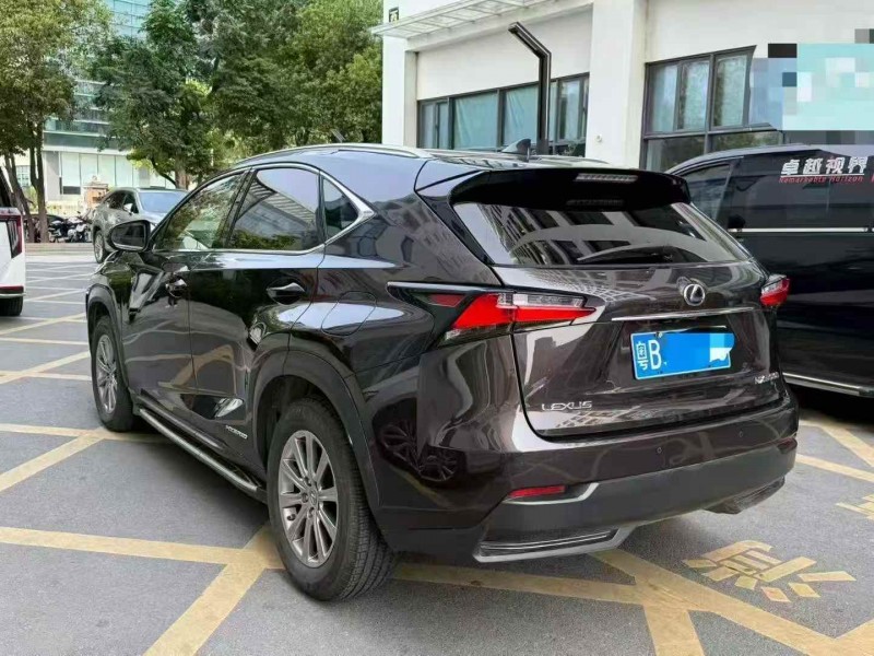 广州15年雷克萨斯NX8