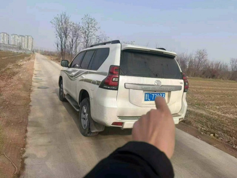 运城15年丰田普拉多8