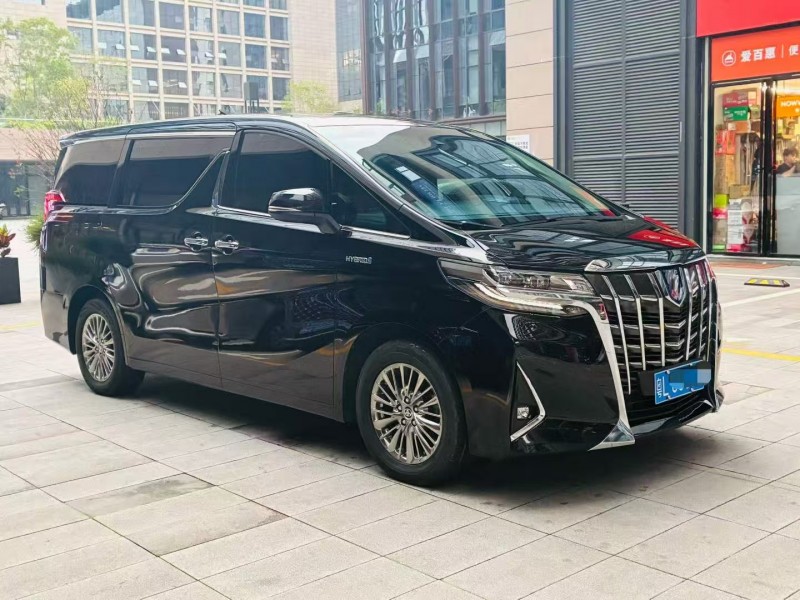 广州21年丰田埃尔法3