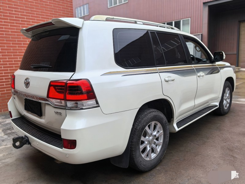 武汉18年丰田兰德酷路泽2