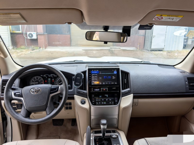 武汉18年丰田兰德酷路泽6