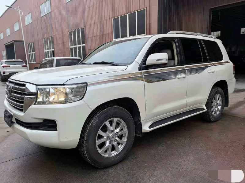 武汉18年丰田兰德酷路泽9